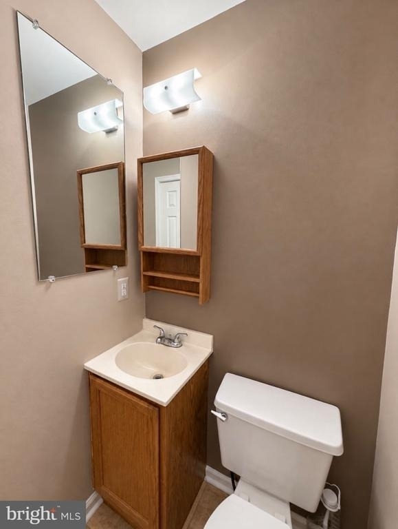 1009 Hillsboro Court - Photo 4