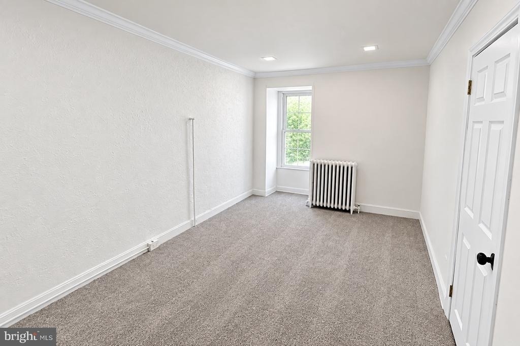 219 Wood Street - Photo 9