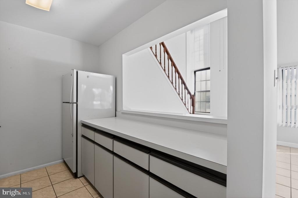 2701 Canyon Ct - Photo 5