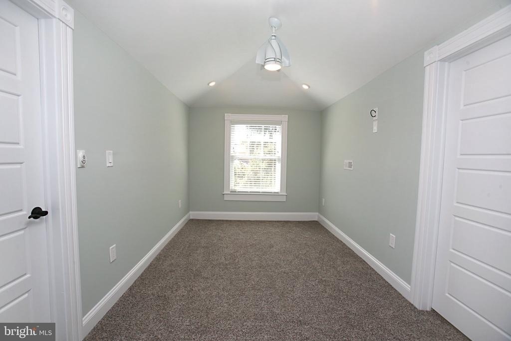 412 W Ocean Heights Avenue - Photo 24