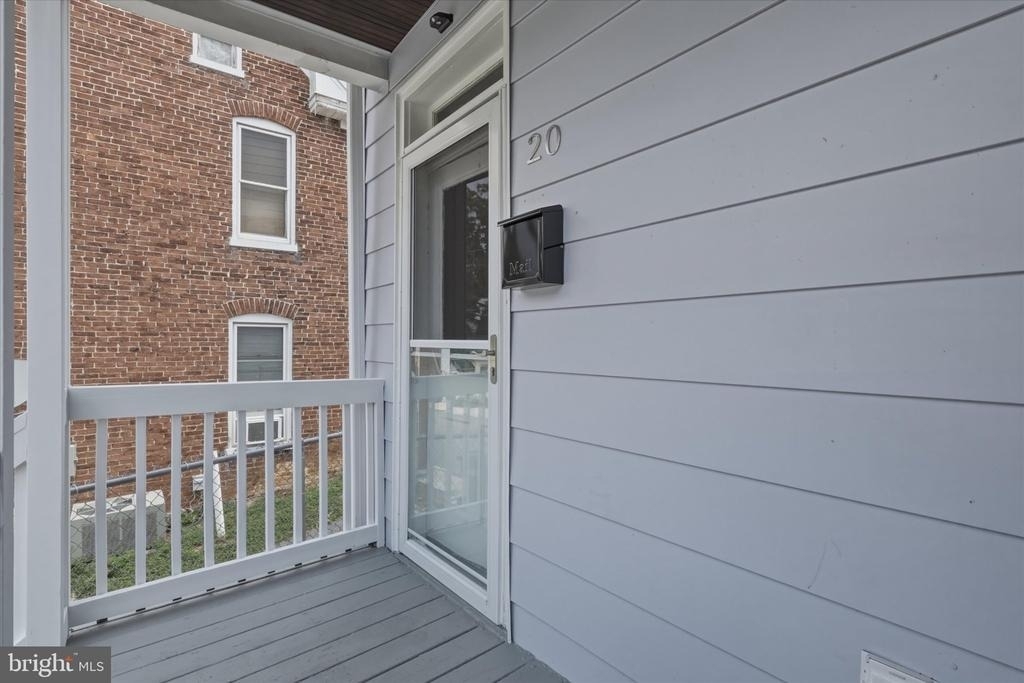 20 Summer Street - Photo 3