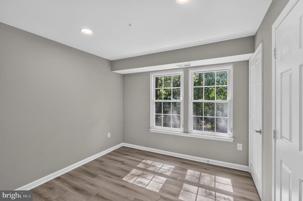 2071 Alice Avenue - Photo 9