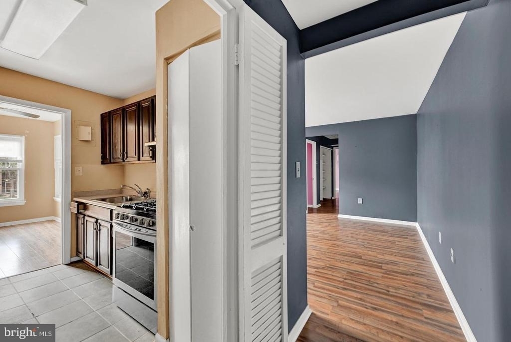 3841 Saint Barnabas - Photo 2