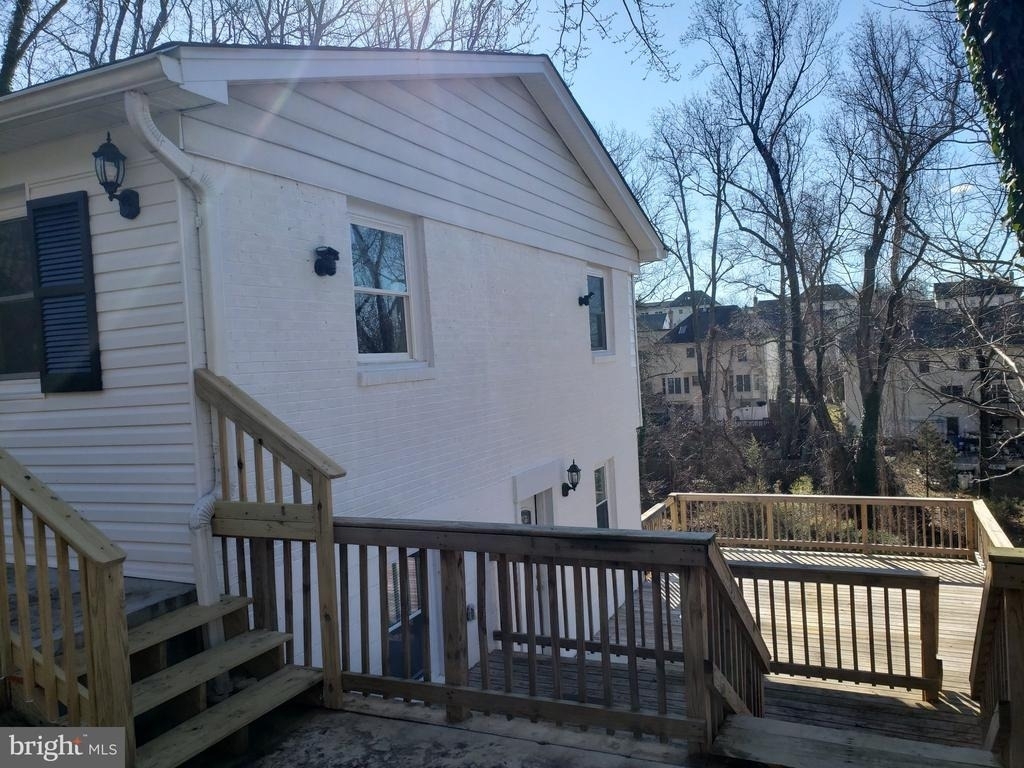1609 Lee Road - Photo 20