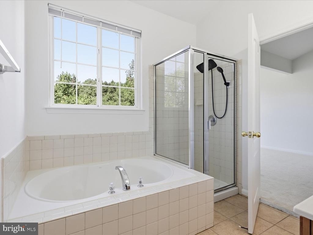 5602 Hartfield Avenue - Photo 12