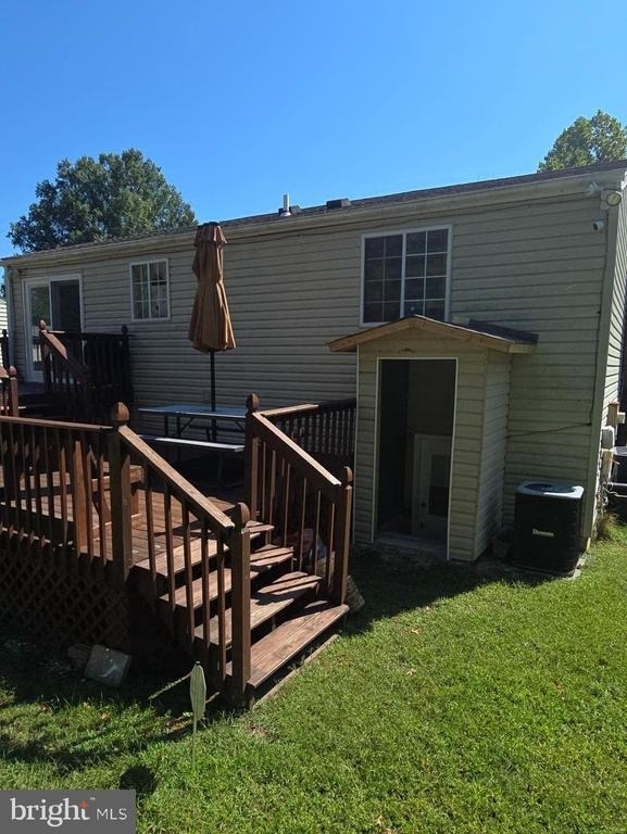 400 Beech Street - Photo 0