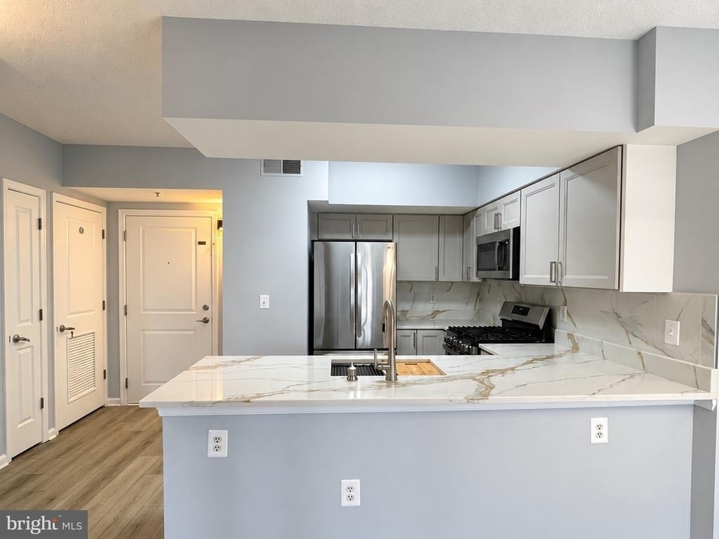 7915 Nw Eastern Avenue Nw - Photo 8