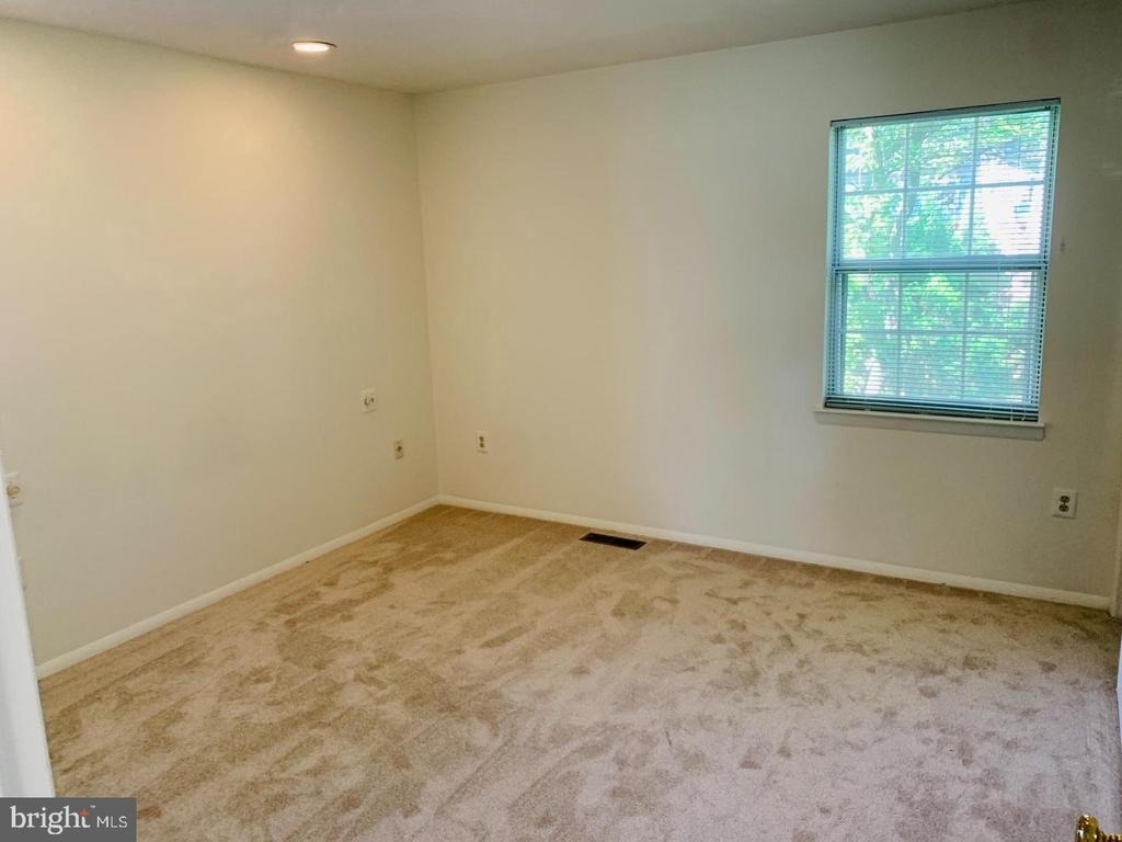 18640 Blue Violet Lane - Photo 11