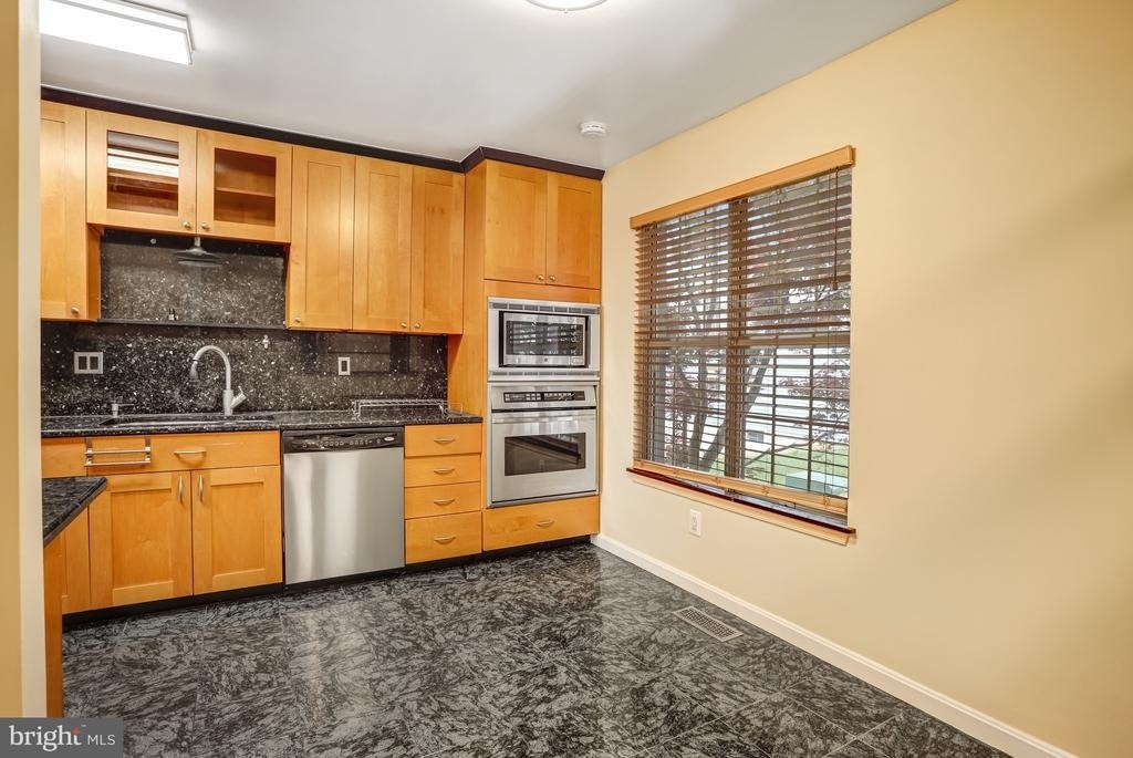 19506 Taverney Drive - Photo 7