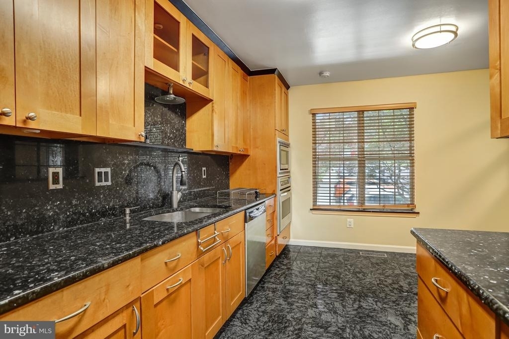 19506 Taverney Drive - Photo 12