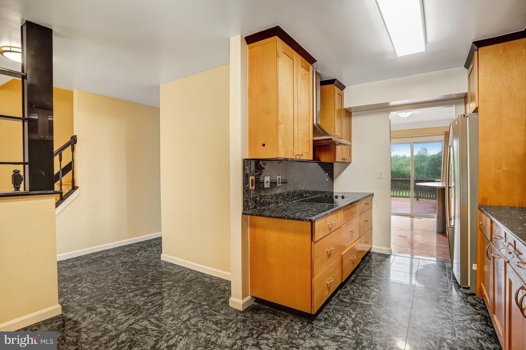 19506 Taverney Drive - Photo 10