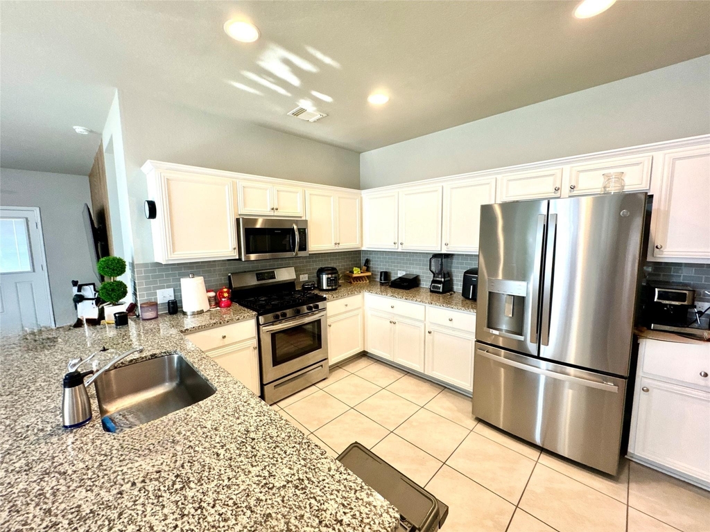3413 Kotche St - Photo 5