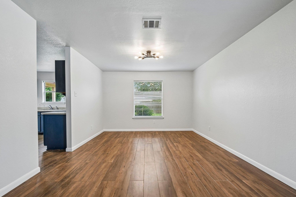 231 Altamont St - Photo 10