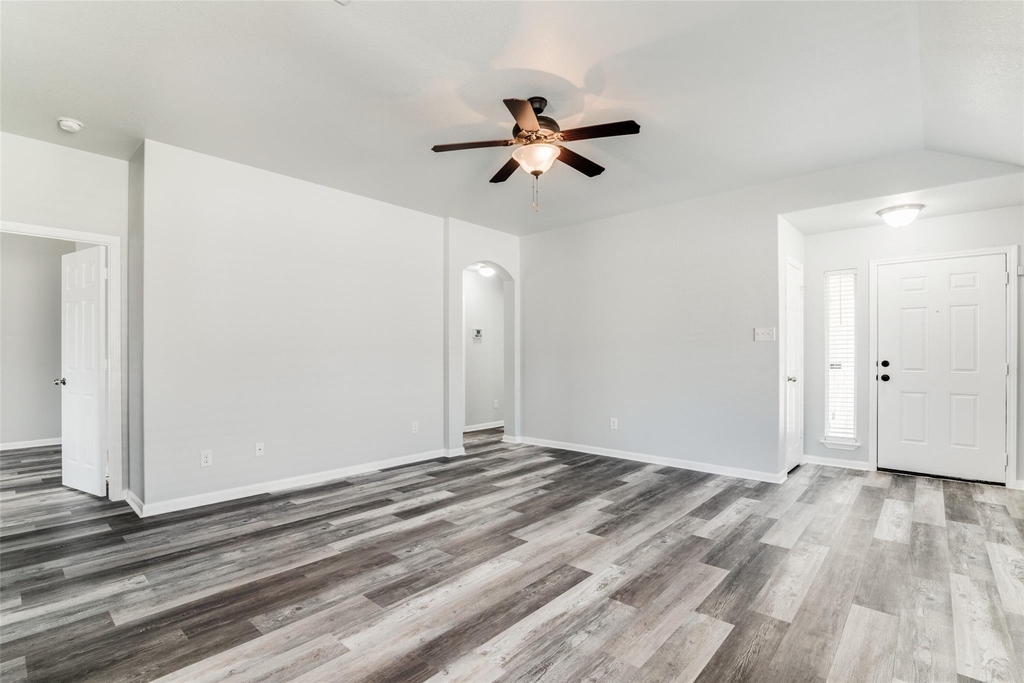 179 Valero Dr - Photo 5