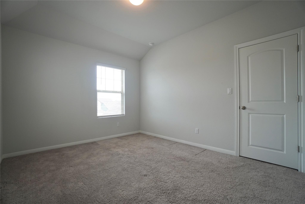 2513 Danbury Ln - Photo 26