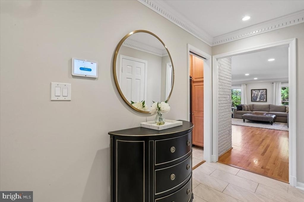 10931 Wickshire Way - Photo 4