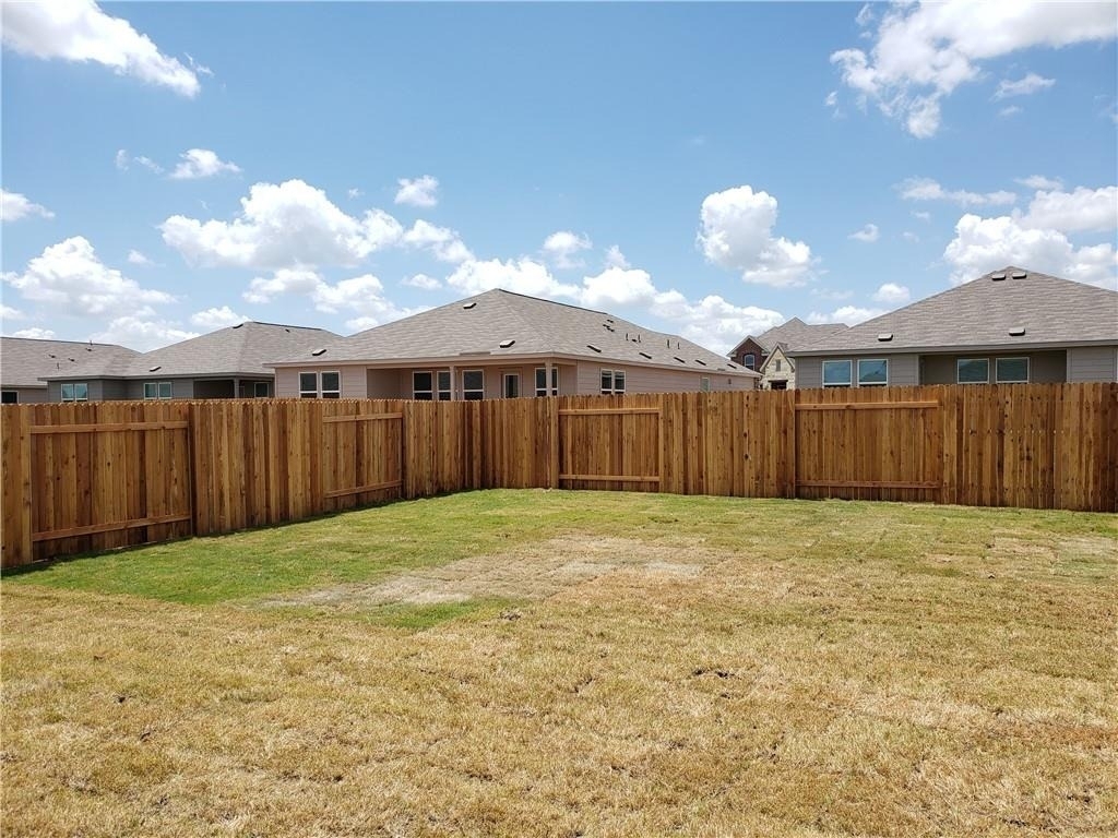 109 Red Buckeye St - Photo 19