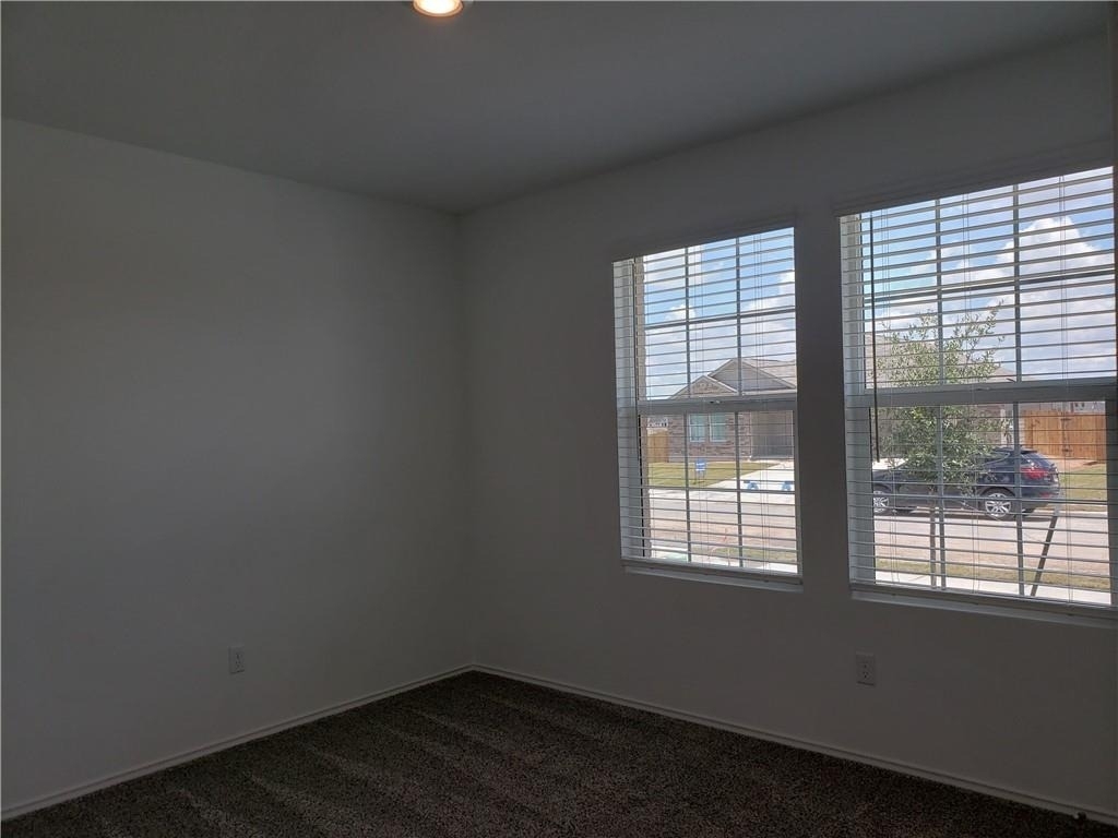 109 Red Buckeye St - Photo 7
