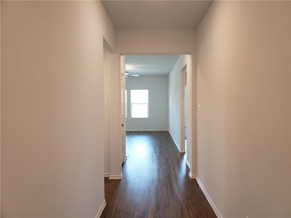 109 Red Buckeye St - Photo 4
