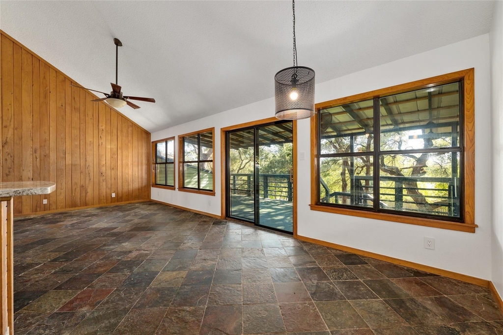 2107 Rain Water Dr - Photo 3