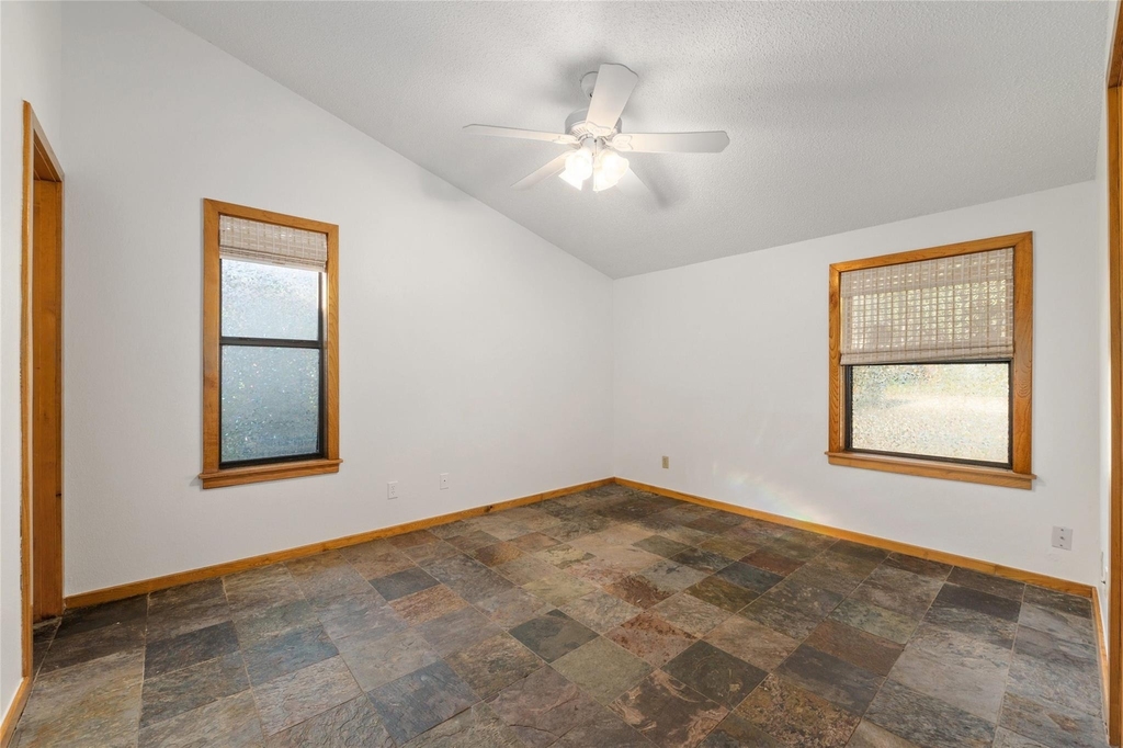 2107 Rain Water Dr - Photo 9