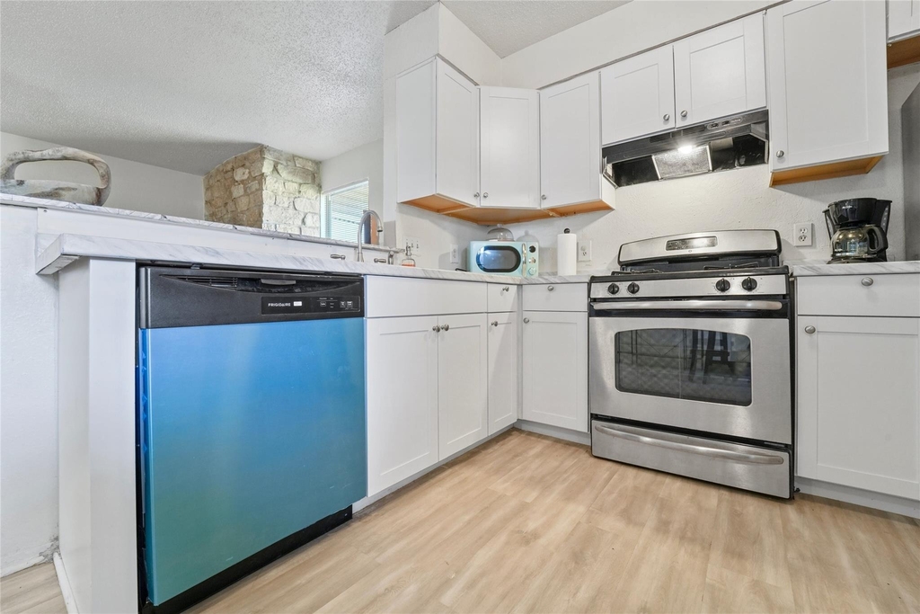 823 Taulbee Ln - Photo 11