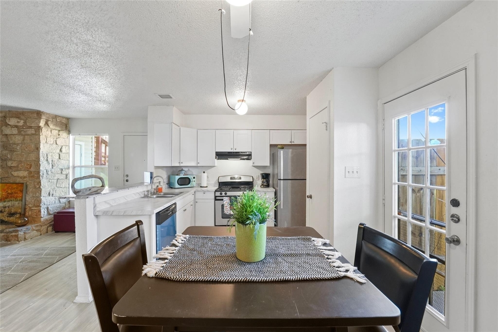 823 Taulbee Ln - Photo 7