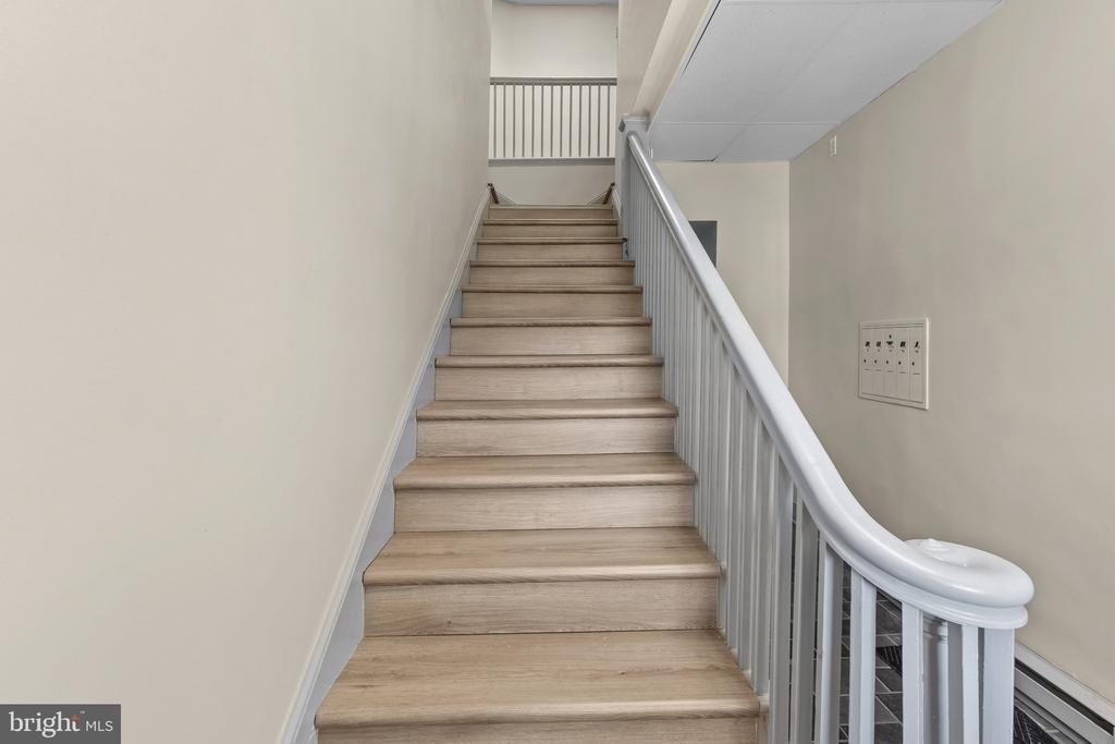 707 N Hickory Avenue - Photo 6