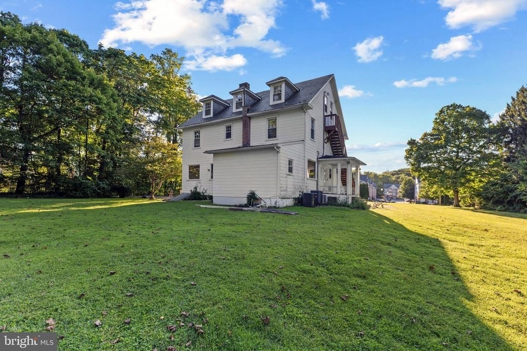 707 N Hickory Avenue - Photo 34