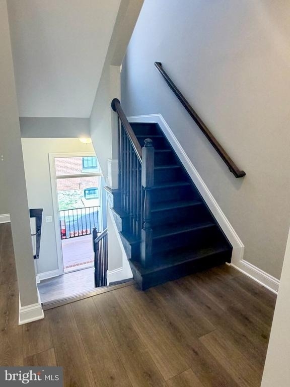 43 E Gordon Street - Photo 2