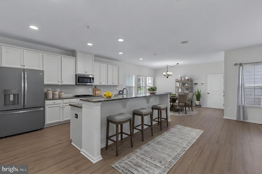 1423 Village Green Way - Photo 14