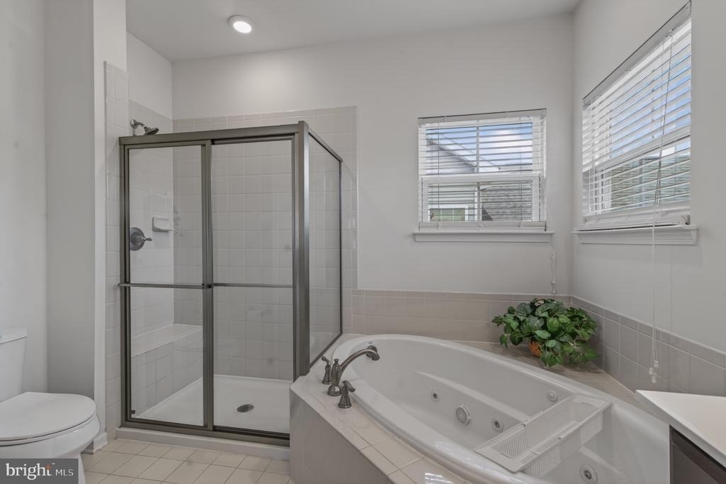 1423 Village Green Way - Photo 27