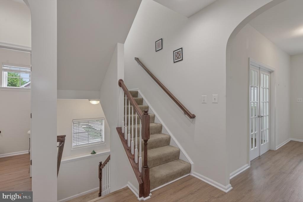 1423 Village Green Way - Photo 58