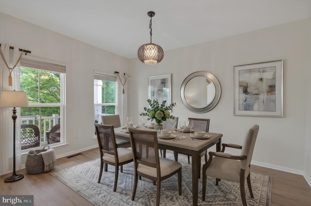 1423 Village Green Way - Photo 7