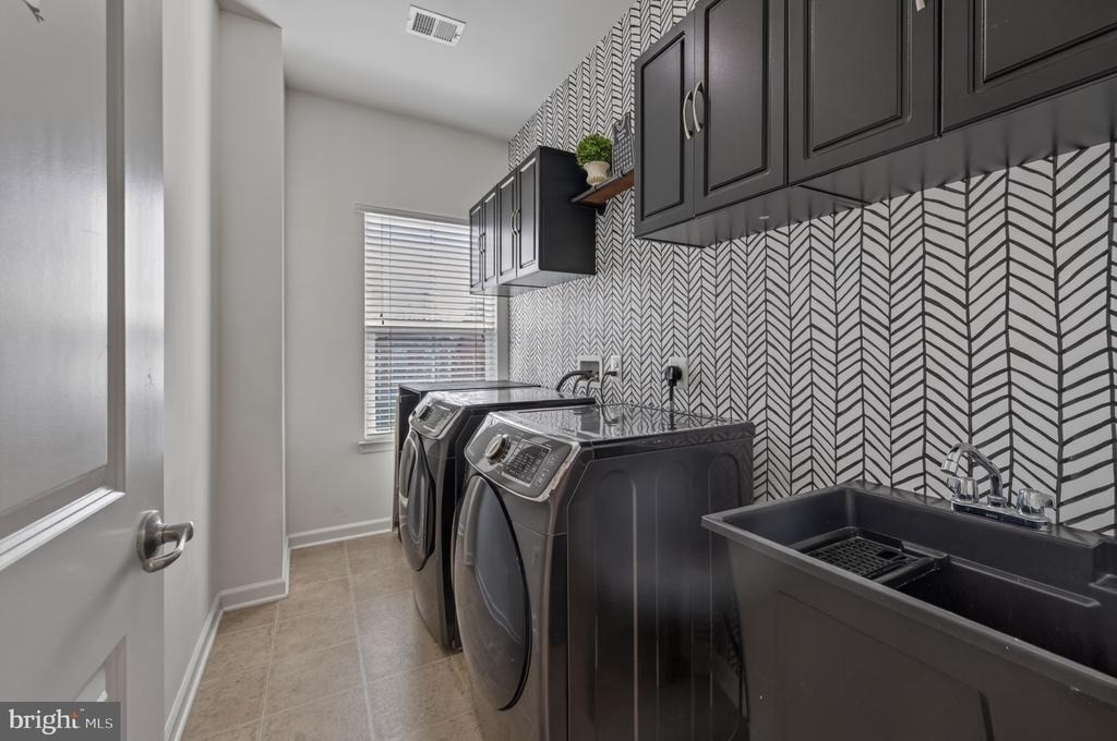 1423 Village Green Way - Photo 36