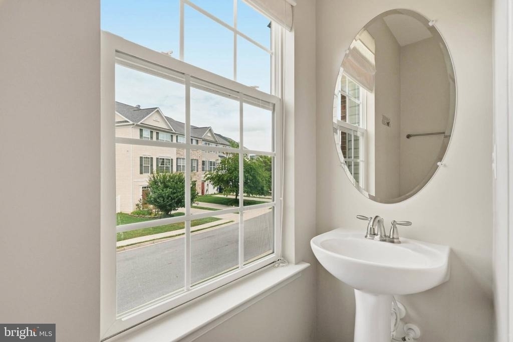 677 Tivoli Road - Photo 11