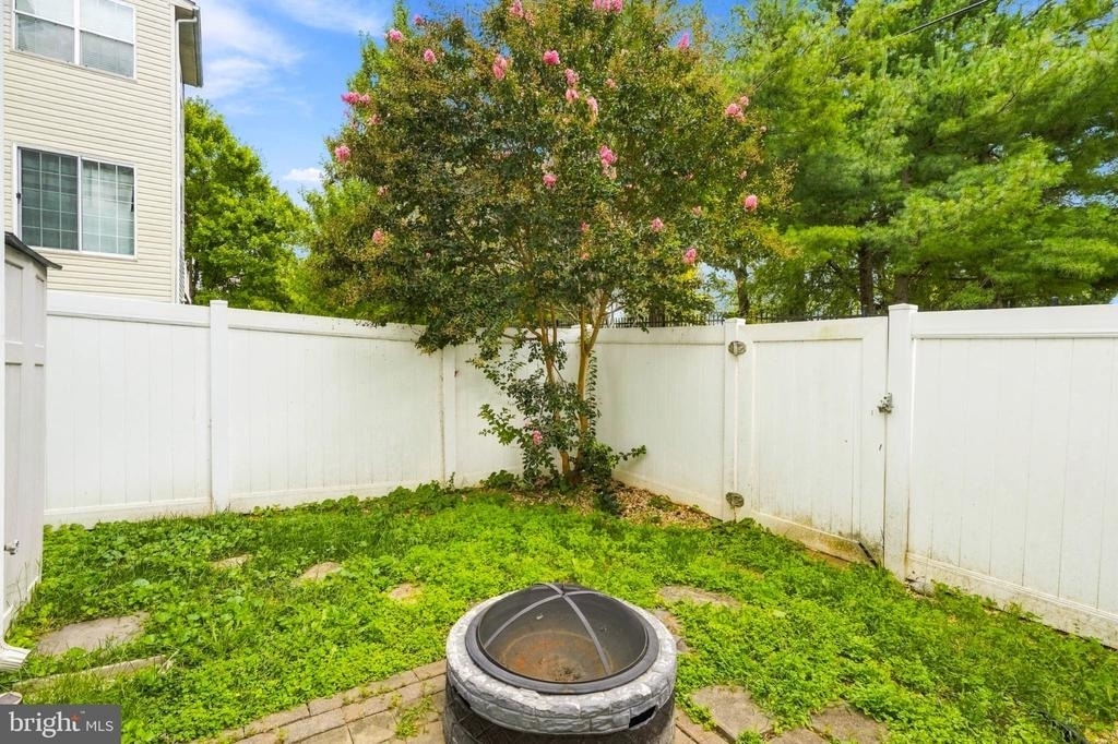 677 Tivoli Road - Photo 31