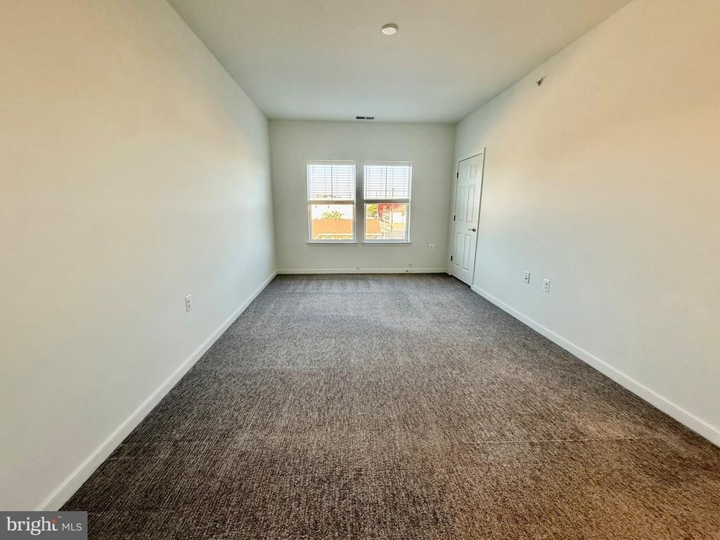 109 Charles Street - Photo 15