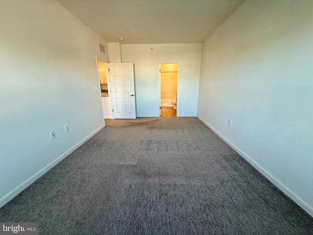 109 Charles Street - Photo 16