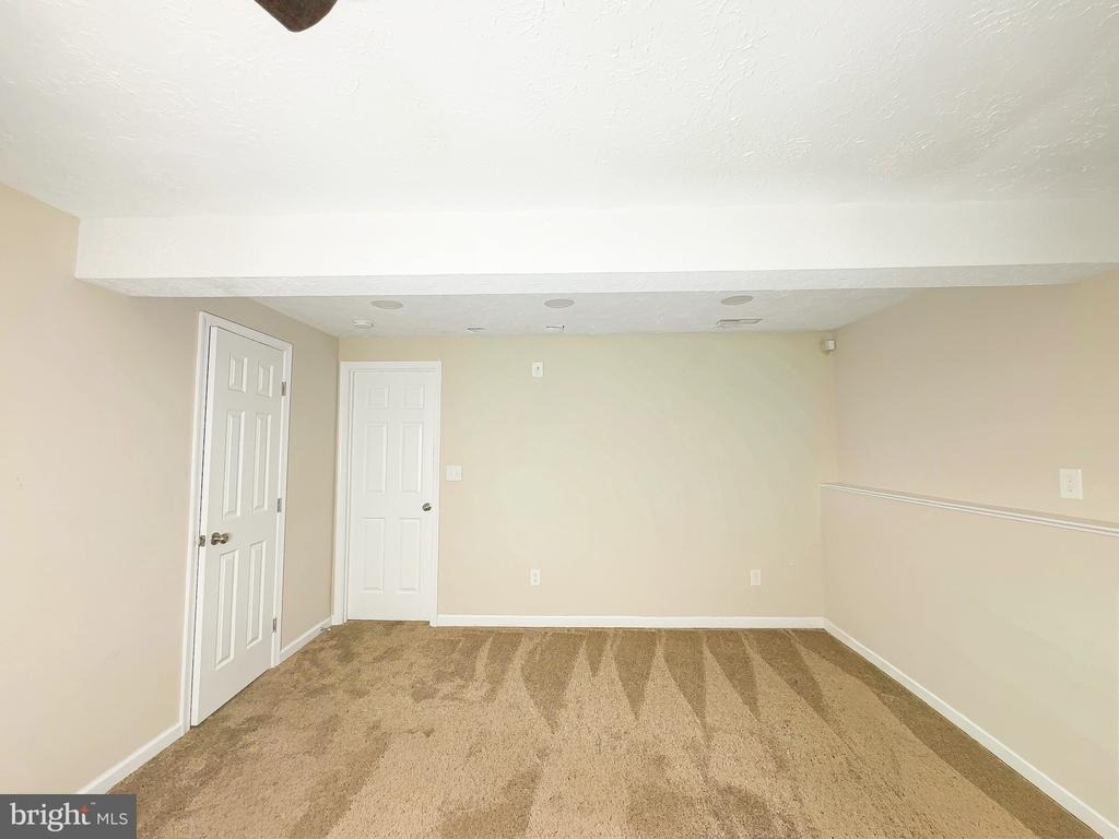 806 Truro Court - Photo 16