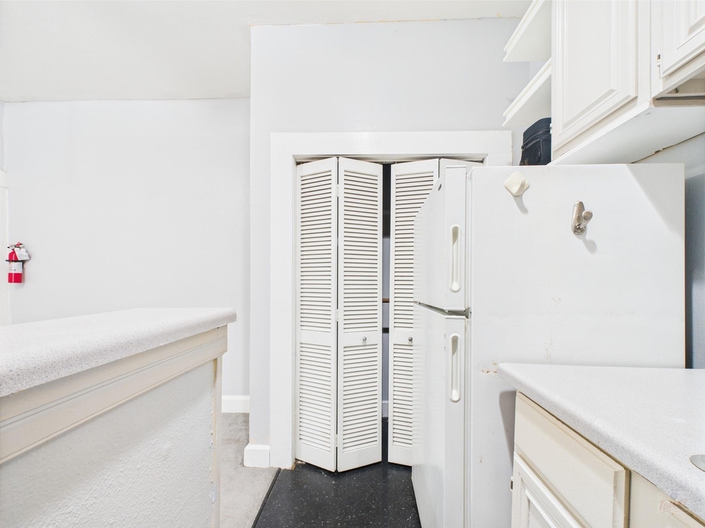 3006 Duval Street - Photo 7