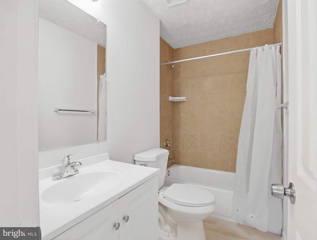 7805 Cornerstone Way - Photo 16