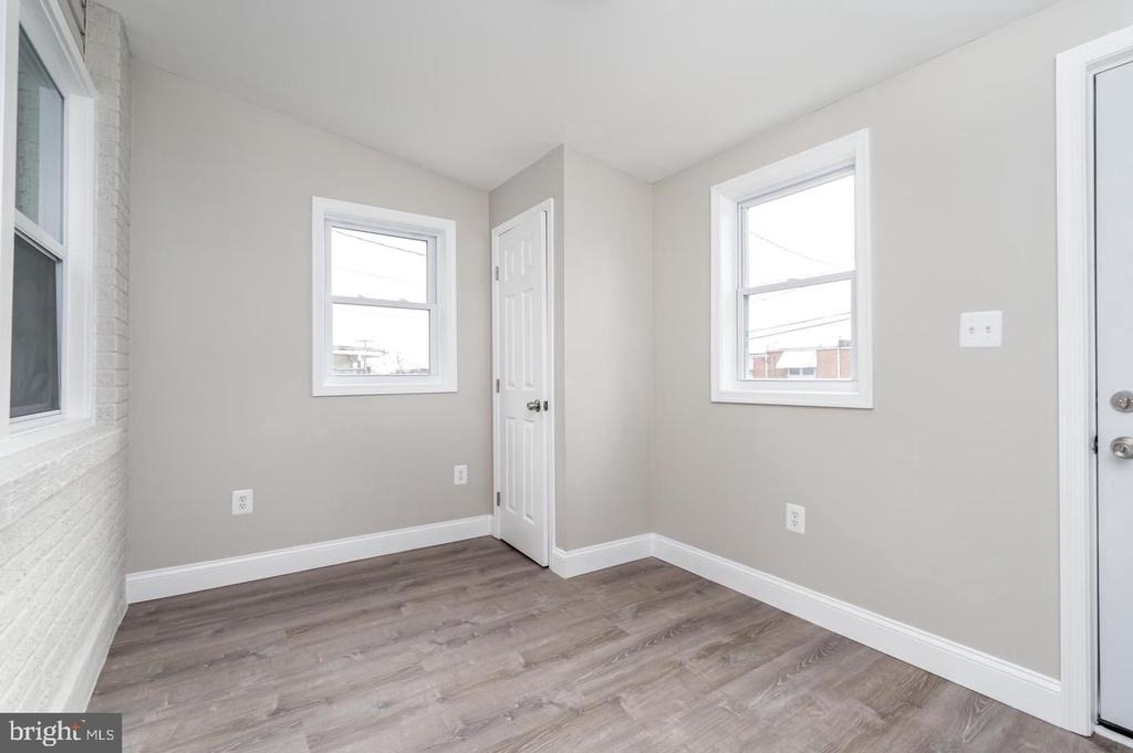 7923 Eastdale Road - Photo 12