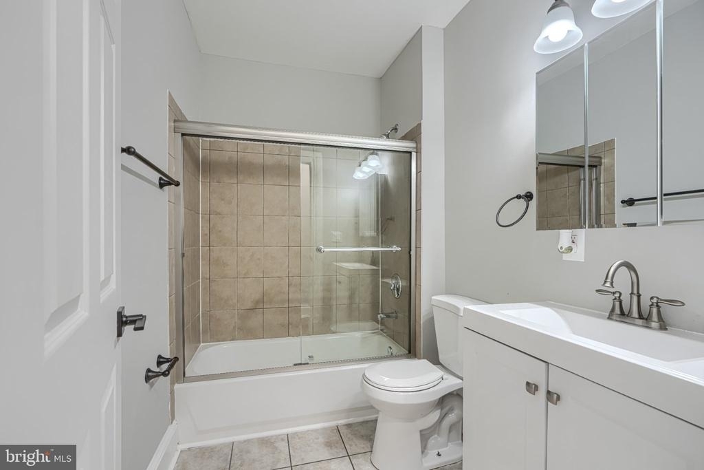 1310 W Lexington Street - Photo 18
