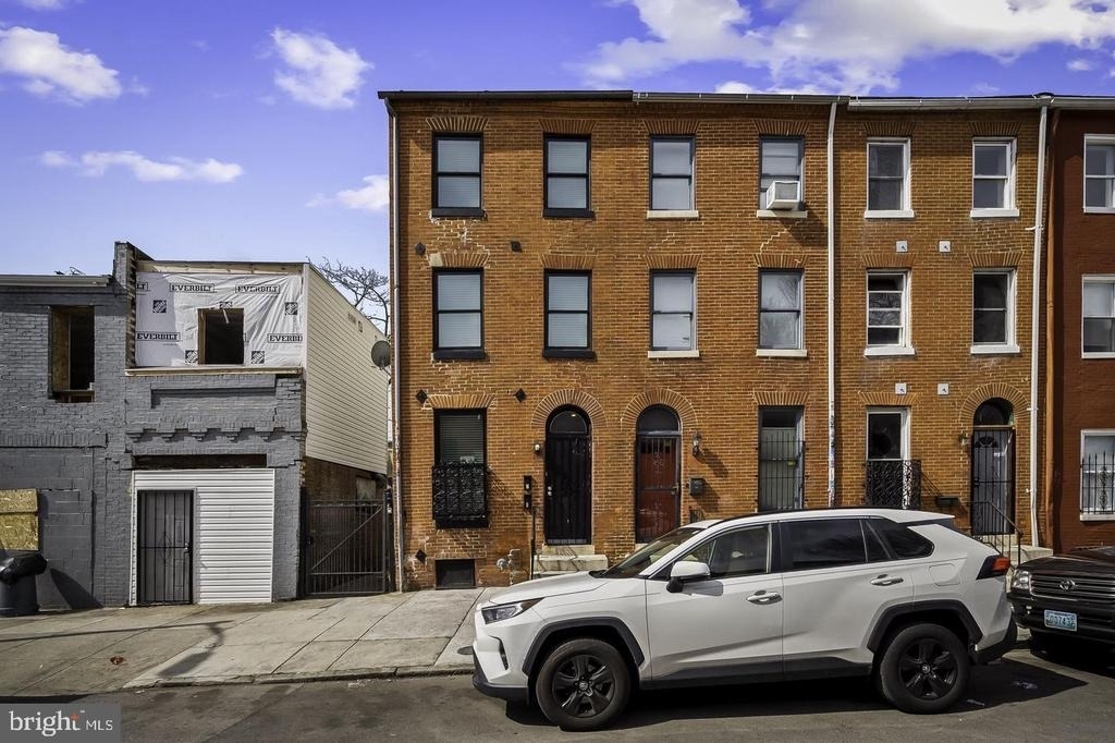 22 Carey Street - Photo 1