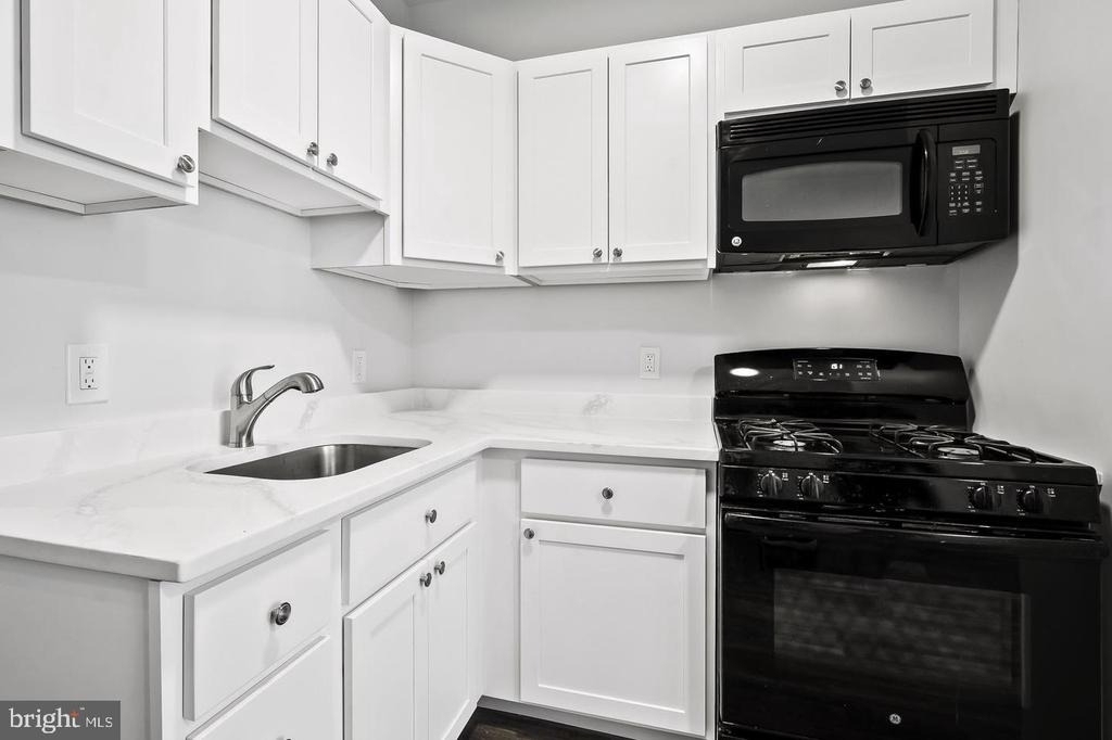 22 Carey Street - Photo 9