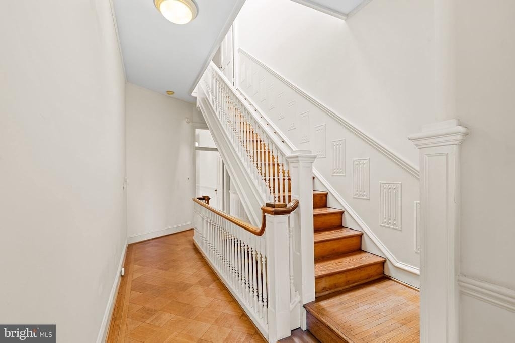 2444 Eutaw Place - Photo 29