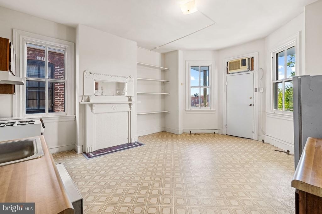 2444 Eutaw Place - Photo 47