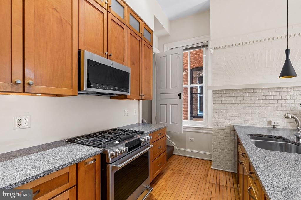 2444 Eutaw Place - Photo 21