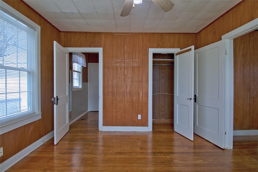 8402 Elroy Rd - Photo 10